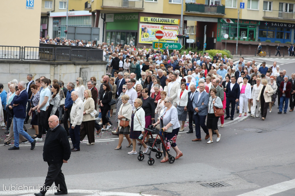 Procesja Bożego Ciała w centrum Hrubieszowa