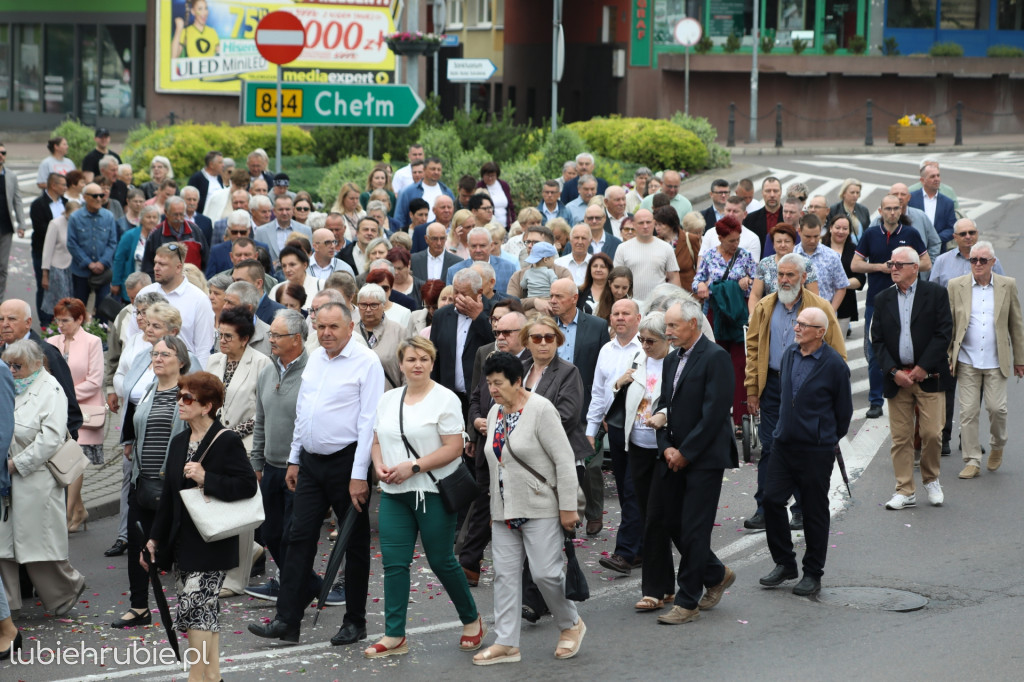 Procesja Bożego Ciała w centrum Hrubieszowa