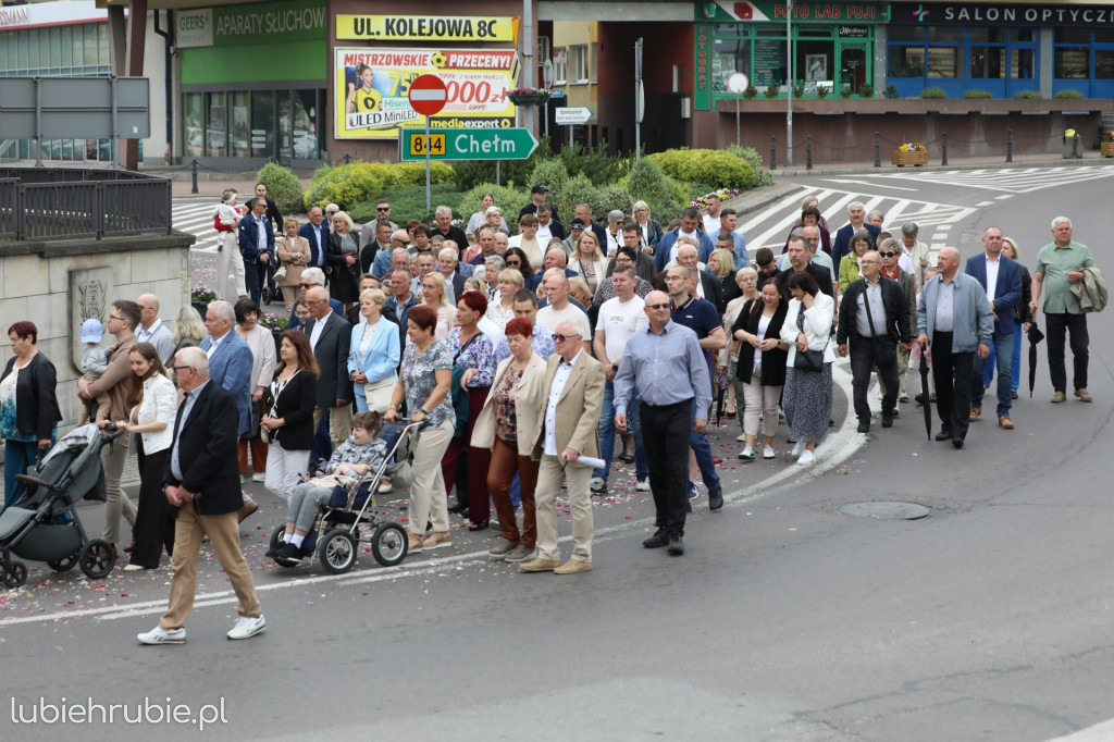 Procesja Bożego Ciała w centrum Hrubieszowa