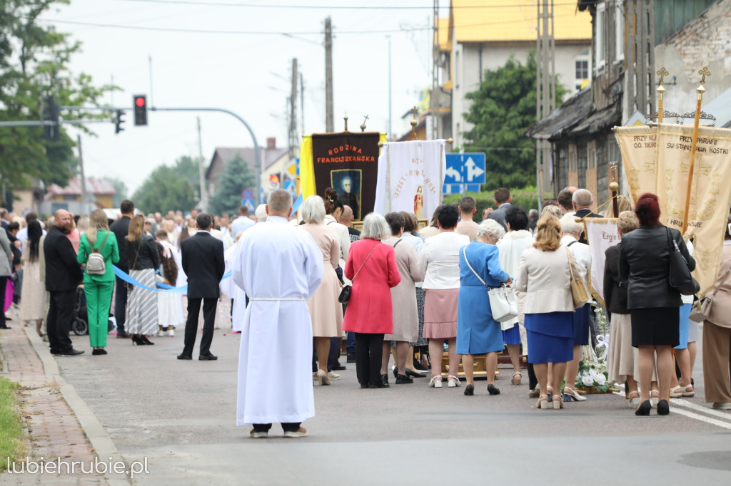 Procesja Bożego Ciała w centrum Hrubieszowa