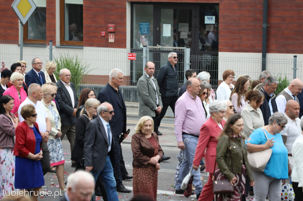Procesja Bożego Ciała w centrum Hrubieszowa