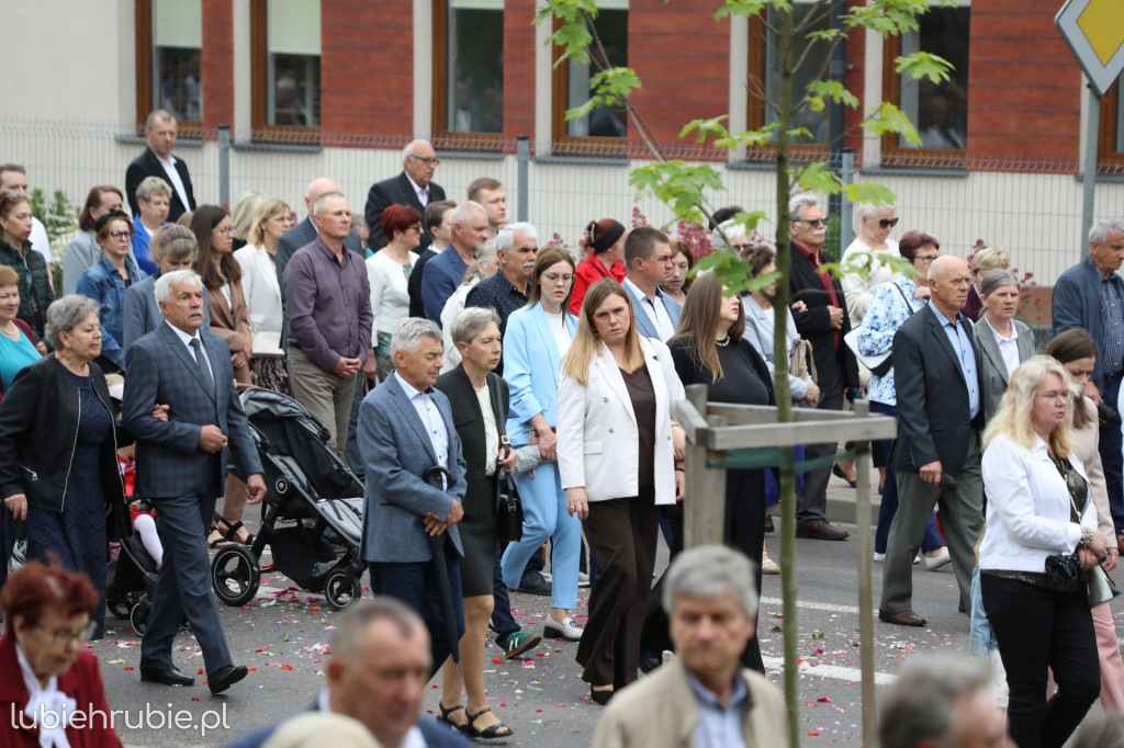 Procesja Bożego Ciała w centrum Hrubieszowa