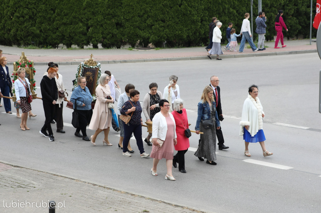 Procesja Bożego Ciała w centrum Hrubieszowa