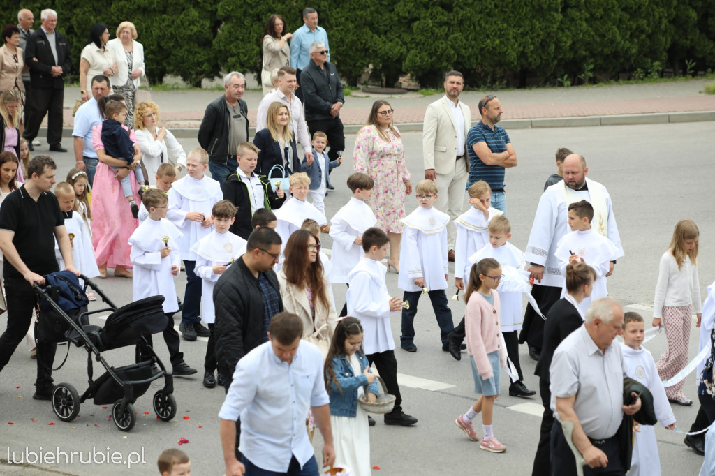 Procesja Bożego Ciała w centrum Hrubieszowa