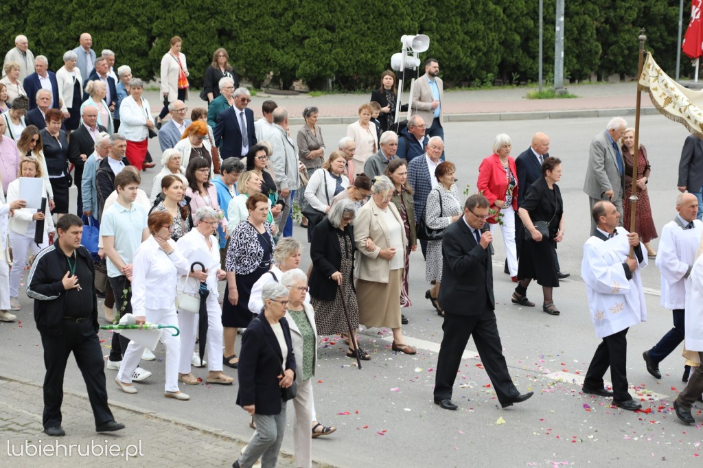 Procesja Bożego Ciała w centrum Hrubieszowa