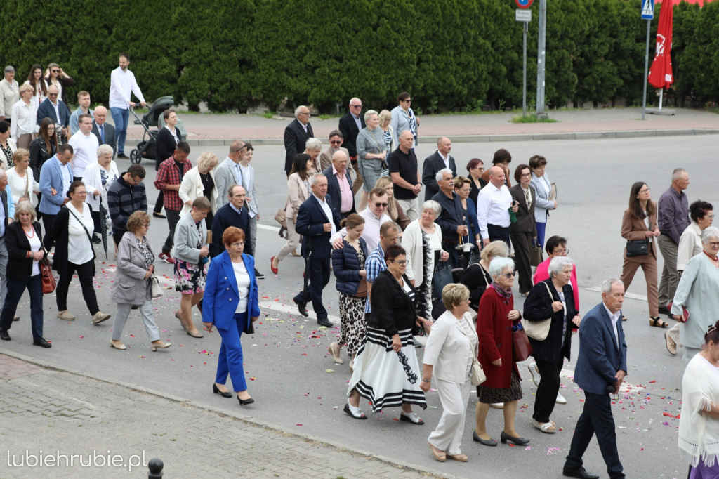 Procesja Bożego Ciała w centrum Hrubieszowa