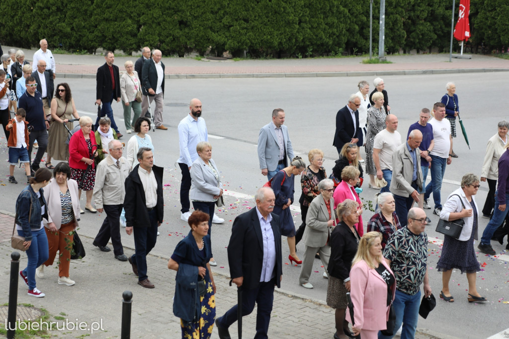 Procesja Bożego Ciała w centrum Hrubieszowa