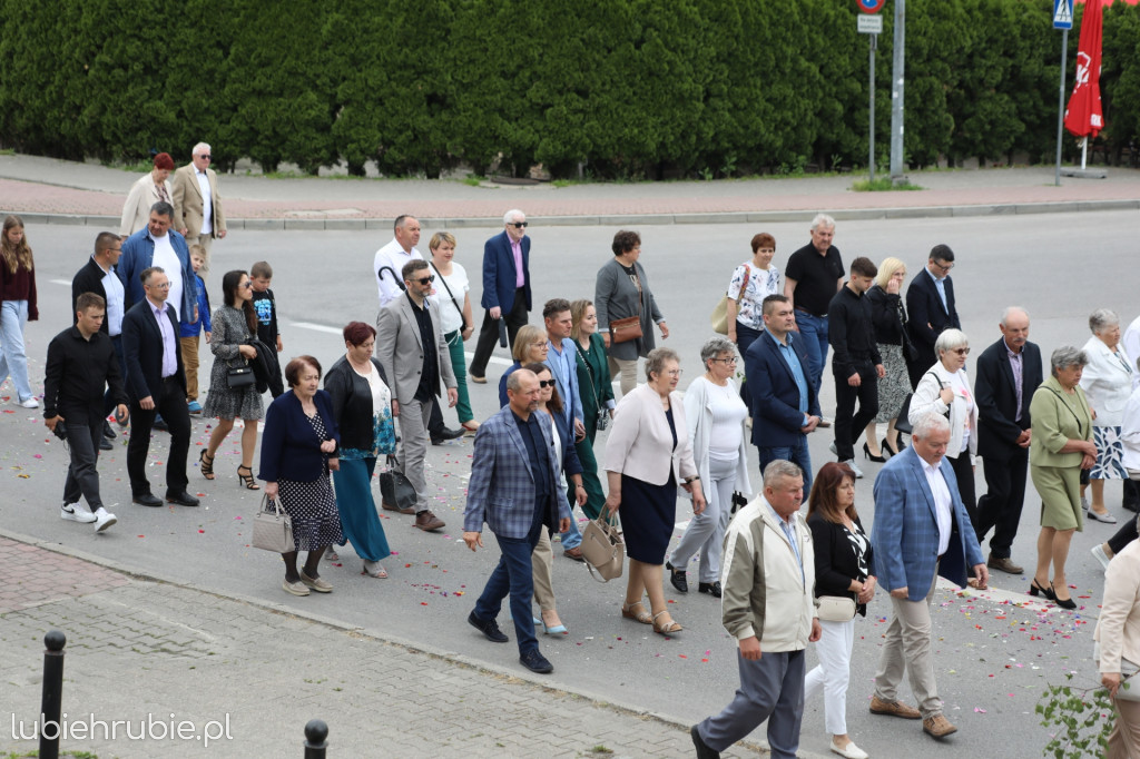 Procesja Bożego Ciała w centrum Hrubieszowa