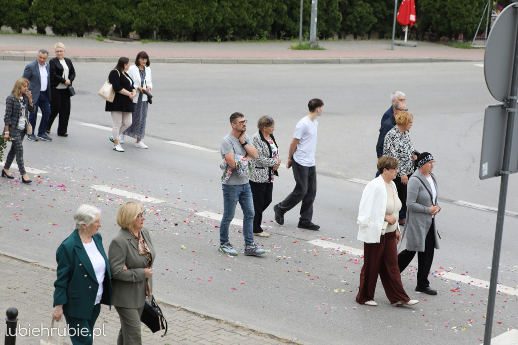 Procesja Bożego Ciała w centrum Hrubieszowa
