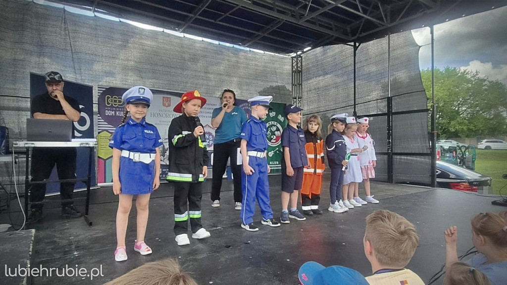 Mundurowy Dzień Dziecka i piana party