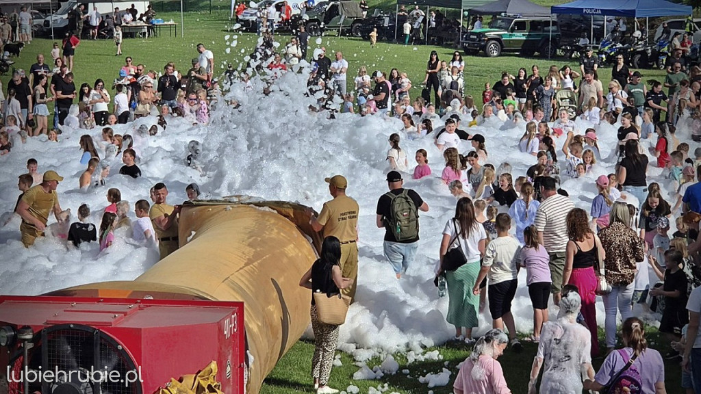 Mundurowy Dzień Dziecka i piana party