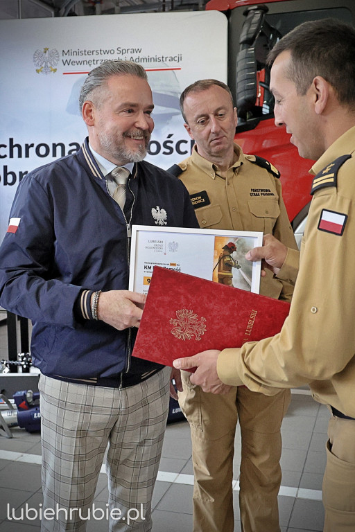 Miliony dla komend straży pożarnej