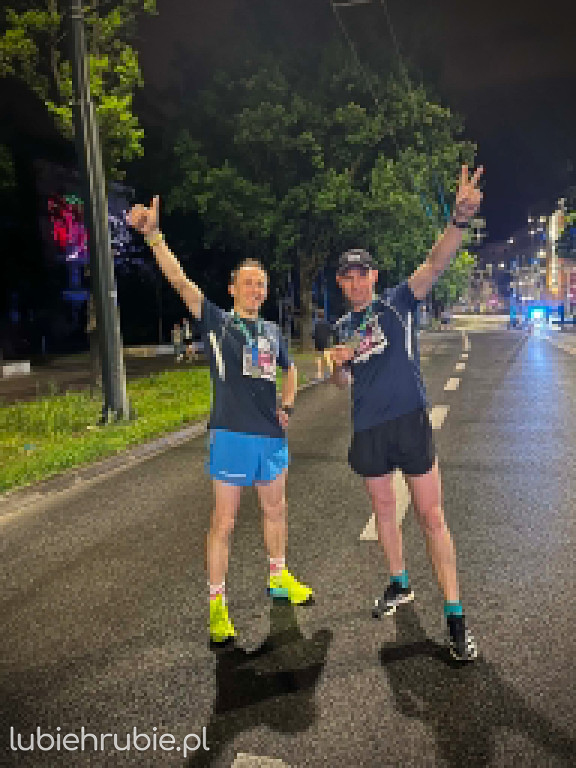 Ksiądz Tomasz Szady na podium w Lublinie