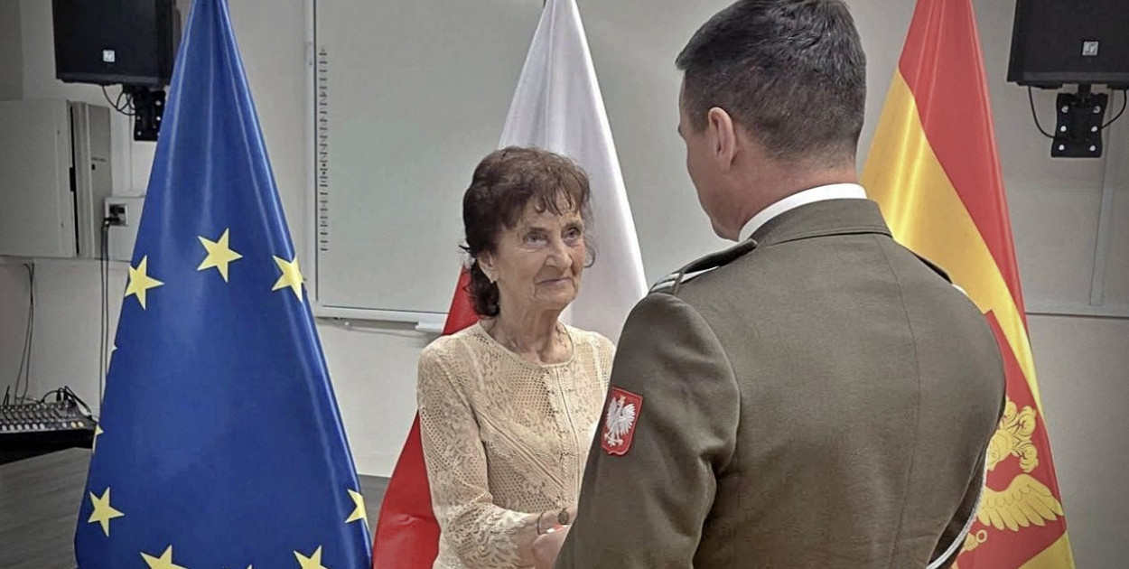 Pani Alina Frańczuk odznaczona Złotym Medalem „Za Zasługi dla Obronności Kraju”