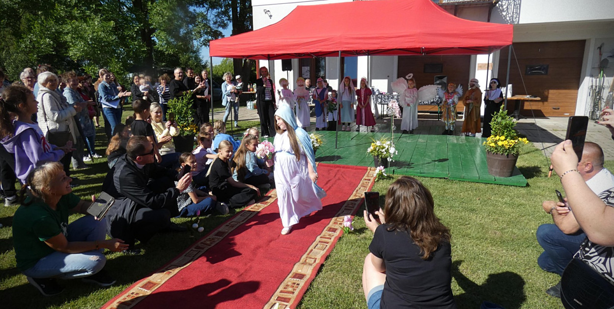 Piknik z okazji 25-lecia parafii pw. Ducha Świętego