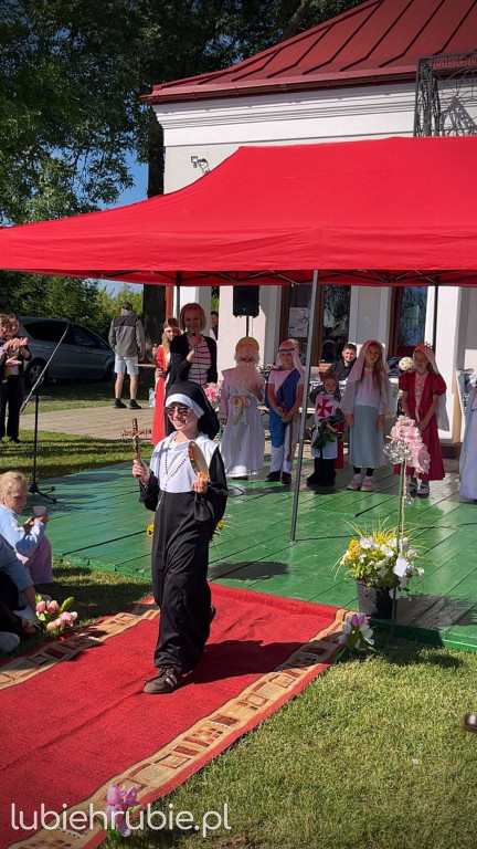 Piknik z okazji 25-lecia parafii pw. Ducha Świętego