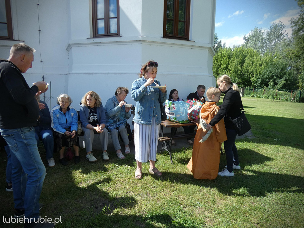 Piknik z okazji 25-lecia parafii pw. Ducha Świętego