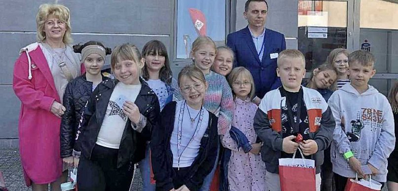 Dzieci z wizytą w banku [ZDJĘCIA]