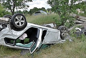 Dachowanie Volkswagena na DK-17 w Krasnymstawie