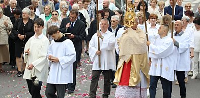 Procesja Bożego Ciała w centrum Hrubieszowa
