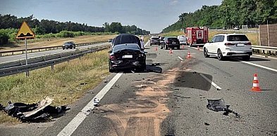 Zderzenie trzech aut na drodze S17. 3 osoby doznały poważnych obrażeń ciała