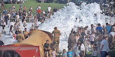 Hrubieszów: Mundurowy Dzień Dziecka i piana party