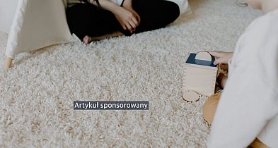 Postaw na modne dywany i designerskie dekoracje do domu, które skradną Twoje serce