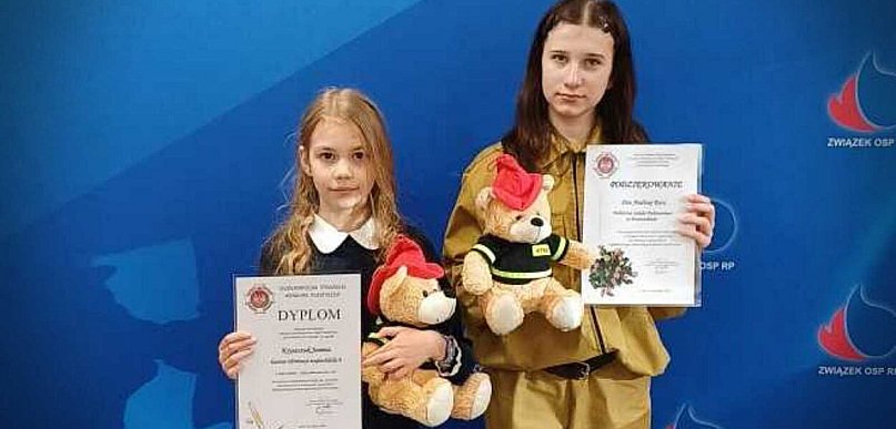 Powiat: Laureatki wojewódzkiego konkursu plastycznego