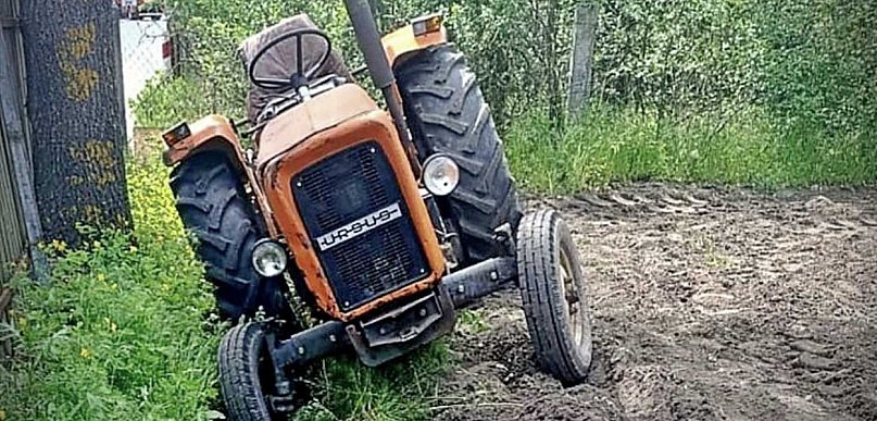 Groźny wypadek podczas prac polowych