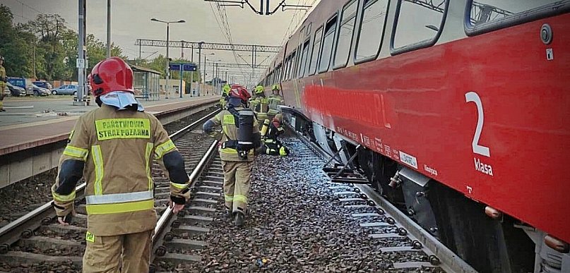 Pożar pociągu relacji Hrubieszów-Kraków Główny. Ewakuowano 250 osób