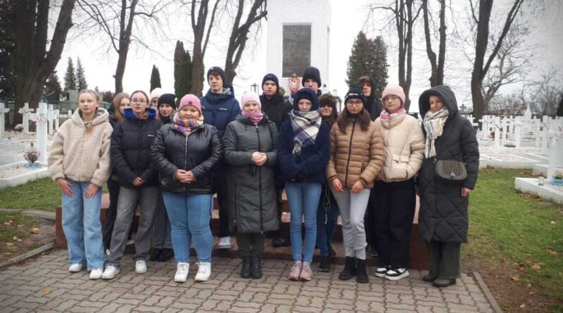 Hrubieszów: Młodzi pamiętają o bohaterach [ZDJĘCIA]